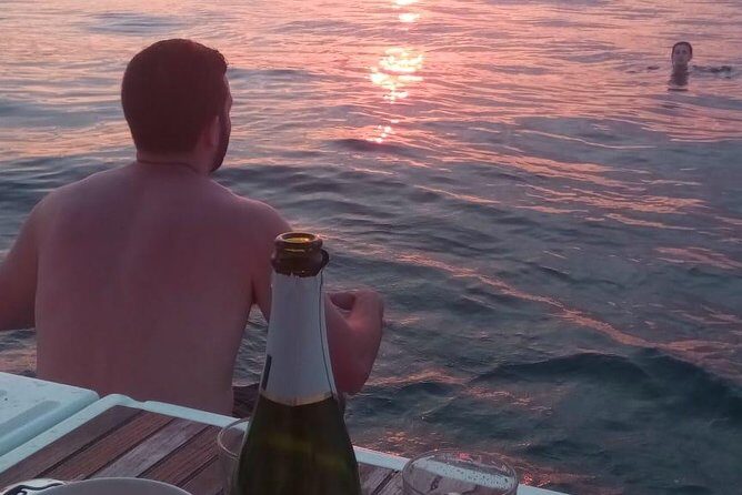 1h Refreshing Sailing Tour in Barcelona with Open Bar & Snacks - Final Words