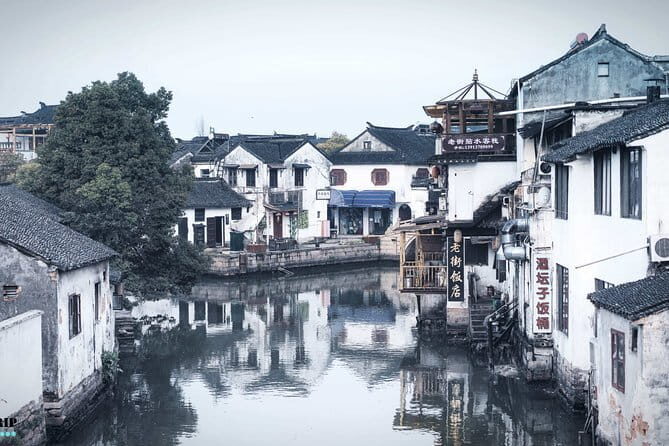 2.5-Hour Private Shanghai Bund Walking Tour including Local Dumpling Tasting - FAQ