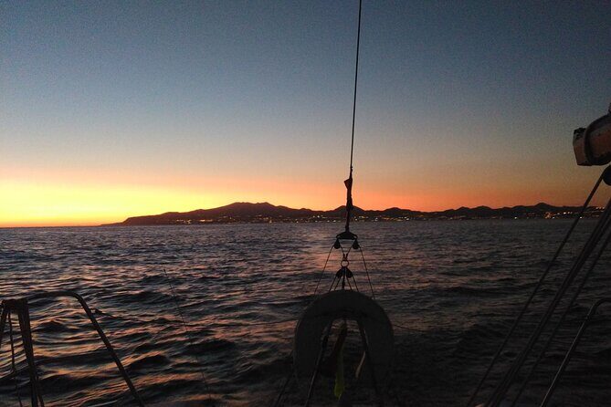 2.5h Sunset Navigation with Azorean appetizers and Wine - The Experience in Detail