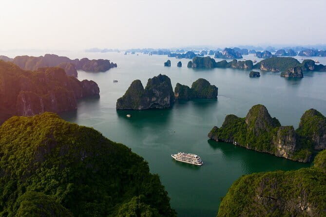 2-Day, 1-Night explore Halong Bay Luxury Escape on Apple Cruise - Exploring the 2-Day, 1-Night Halong Bay Luxury Escape on Apple Cruise