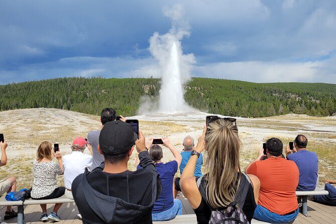 2 Day 1 Night Yellowstone with Expert Guide - Key Points