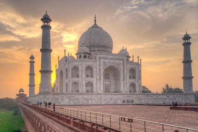 2 Day Delhi and Agra Tour with Taj Mahal Sunrise - Day 2: The Majestic Monuments of Agra