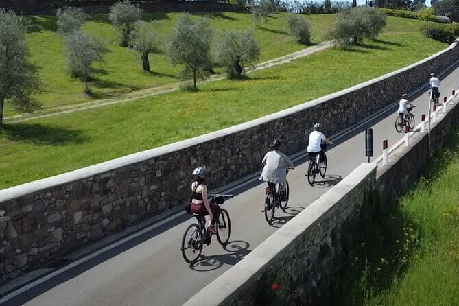 2-Day E-Bike Tuscany Tour with Meals, Wineries, and Farmstay - Practical Details: Timing, Group Size, and Weather