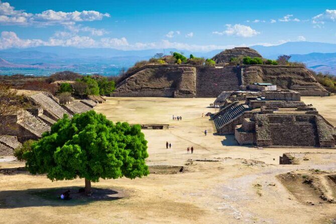 2-Day Guided Tour in Oaxaca with a Certified Guide - The Itinerary in Detail: What to Expect