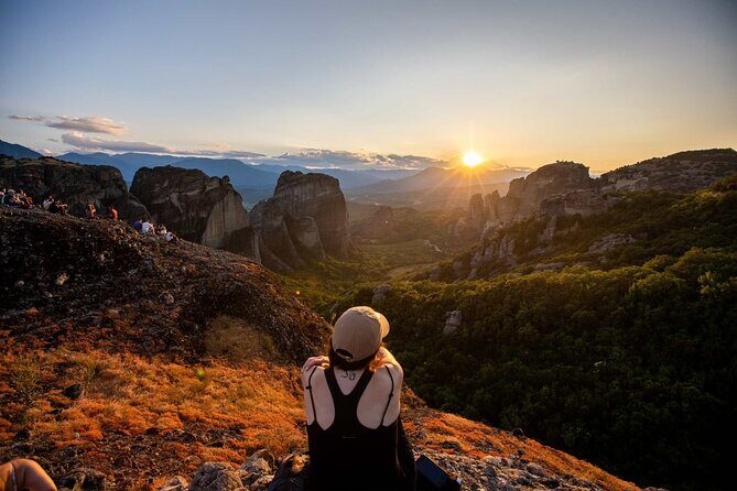 2-Day Guided Tour to Meteora from Athens with Accommodation - A Closer Look at the 2-Day Meteora Tour