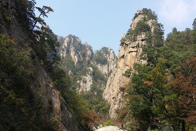 2-Day Hike through the Scenic Valleys of Mt. Seoraksan from Seoul - Who Should Consider This Tour?
