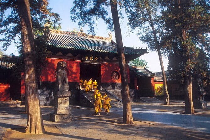 2-Day Luoyang and Shaolin Kung Fu Tour - Exploring the Itinerary in Detail