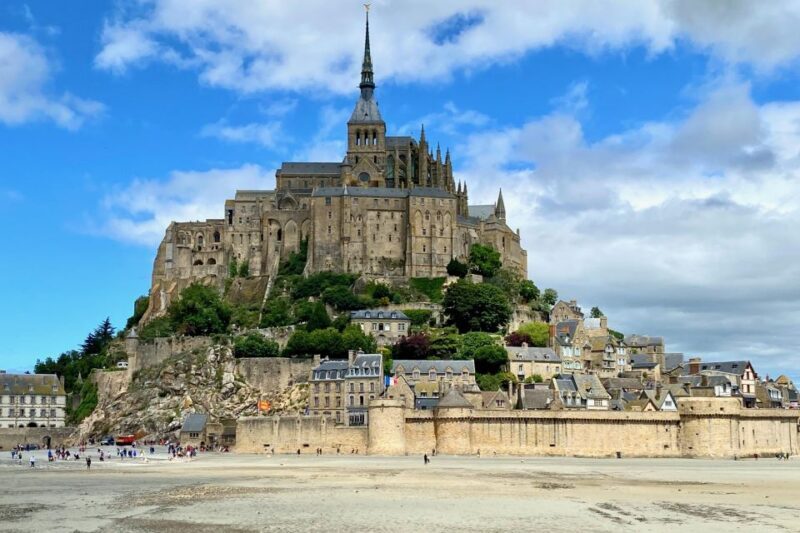 2-day Private D-Day Mont Saint-Michel 3 Castles by Mercedes - A Closer Look at the Itinerary: What You Can Expect