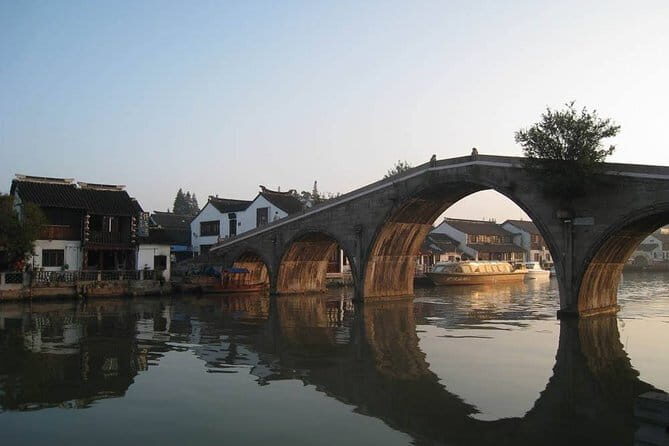 2-Day Private Guided Tour to Shanghai City Highlights - Key Points