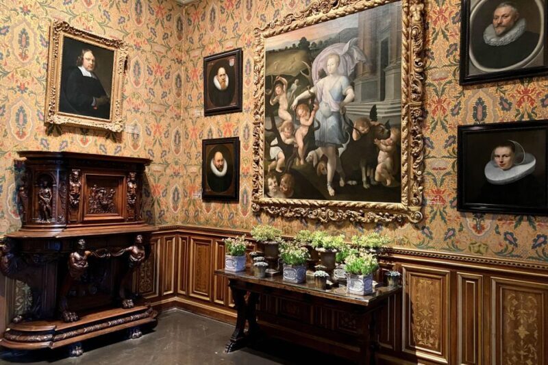 2-day Private Top 6 Loire Valley Castles from Paris Mercedes - Who Would Love This Tour?