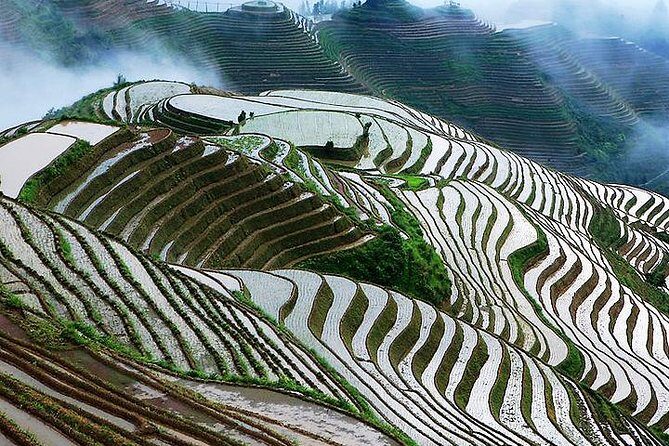 2-Day Private Tour: Classic Li River Cruise and Longji Terrace Tour - The Li River and Its Enchanting Scenery