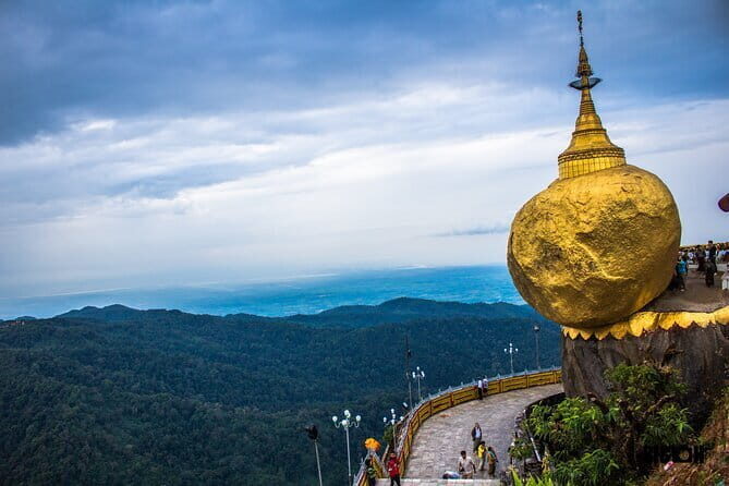 2-Day Private Tour : Explore the Golden Rock at Kyaikhtiyo - Key Points