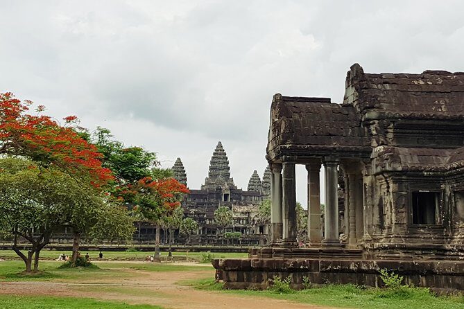 2 Day private tour: Small tour, Big tour, sunrise and sunset,floating village. - Who Should Consider This Tour?