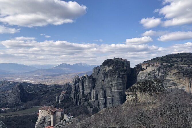 2-Day Private Tour to Delphi & Meteora with Great Lunch included - A Deep Dive into the 2-Day Private Tour to Delphi and Meteora