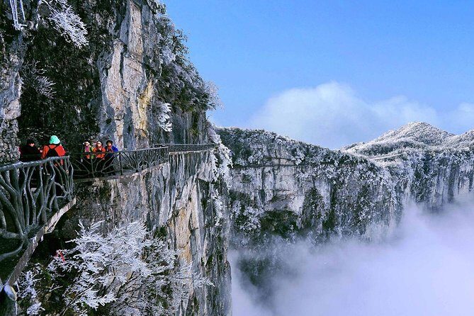 2-Day Private Tour to Zhangjiajie National Park from Shanghai with Accommdation - Key Points
