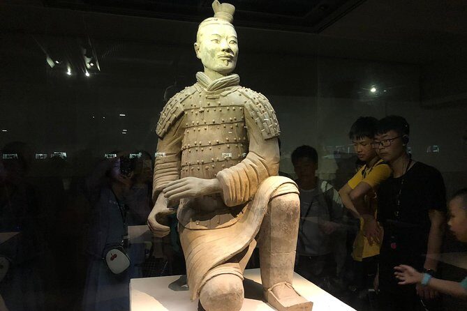2-Day Private Xi'an Highlight Tour including Terra Cotta Army and City Wall - Exploring the Itinerary in Detail