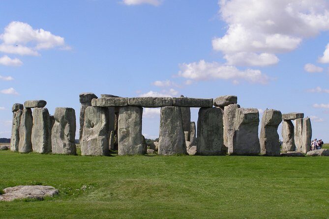 2-Day Stonehenge, Cotswolds, Bath and Oxford Private Tour from Southampton - Who Should Consider This Tour?