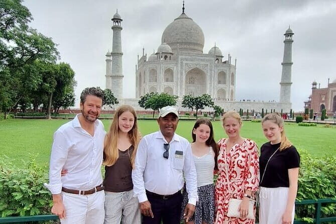 2-day Taj mahal & Fort tour with Tiger Safari from Mumbai - Overview of the Experience