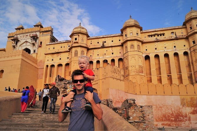 2-day Taj mahal & Fort tour with Tiger Safari from Mumbai - Accommodation & Entrance Fees