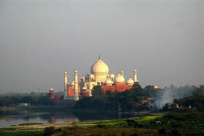 2 day trip to Agra from Kolkata without air tickets - A Closer Look at the Itinerary