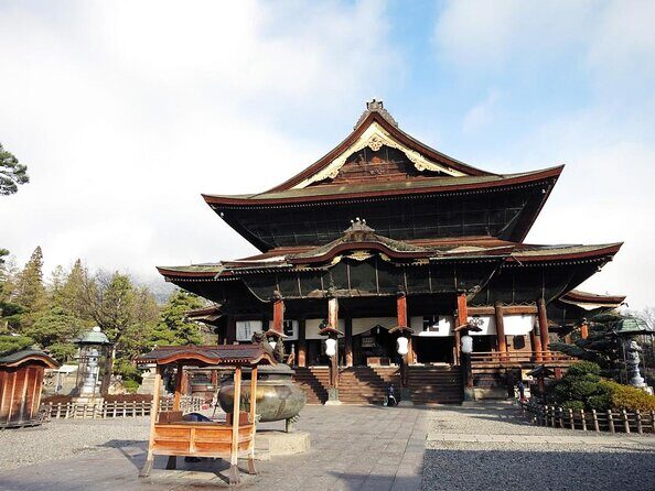 2-Day Zenkoji Overnight Tour with 'Shukubo' Temple Lodging - An In-Depth Look at the Tour Itself
