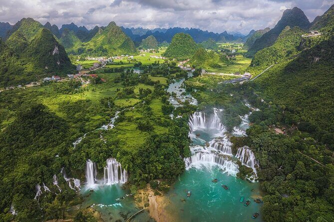 2 Days 1 Night Ban Gioc Waterfall Tour from Hanoi By Limousine - How the Tour Starts: A Smooth and Scenic Journey