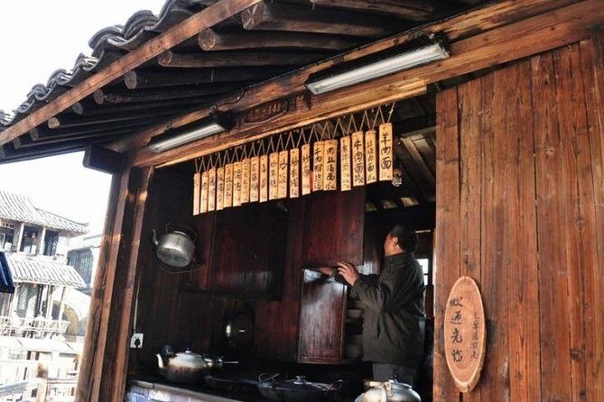2 Days 1 Night Classic Tour to Wuzhen Ancient Water Town in Hangzhou - Authenticity and Cultural Touches