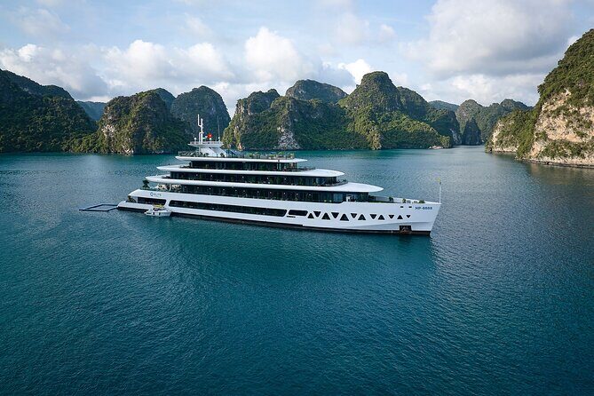 2 Days 1 Night Discovery Halong Lan Ha Bay Group for 2 adults - An In-Depth Look at the Experience