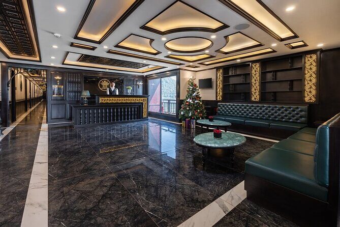 2 Days 1 Night Rita Cruise Best Luxury Cruise in Halong Bay - What makes this cruise stand out?
