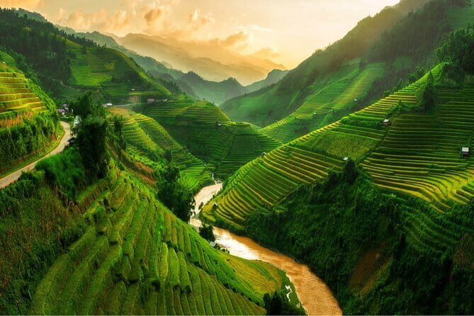 2 days 1 night Sapa trekking at 4 star hotel - Key Points