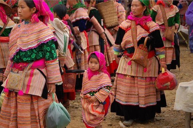 2 days 2 nights Private tour Coc ly market and Sapa trekking from Hanoi - Key Points