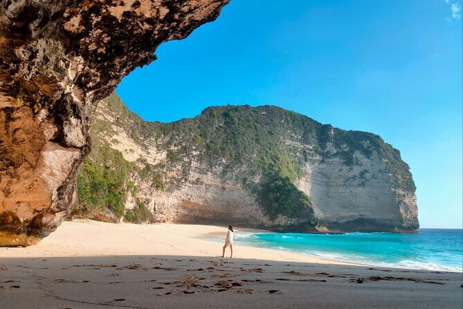 2 Days and 1 Night Private Tour with Snorkeling in Nusa Penida - Key Points