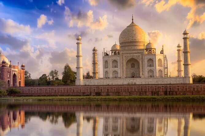 2 Days Delhi & Agra Tour with Taj Mahal Sunrise - Exploring Delhi and Agra in Comfort and Style