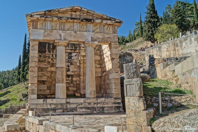 2 DAYS DEPHI -METEORA & Thermopylae Private Trip From Athens - Final Thoughts: Who Is This Tour Made For?