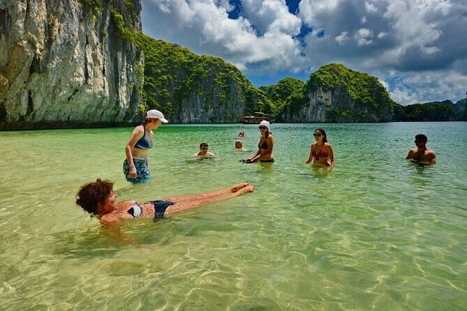 2 Days in La Pandora Cruise explore Halong Bay and Lan Ha Bay - An in-depth look at the 2-day La Pandora Cruise Experience