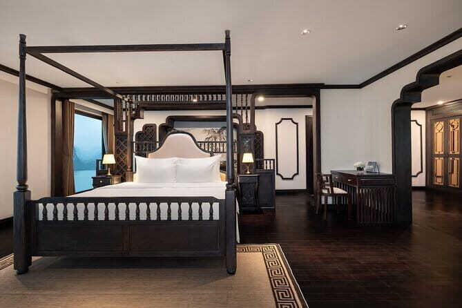 2 Days Lan Ha Bay Escapade with Michael Cruise from Hanoi - An In-Depth Look at the Lan Ha Bay Escapade