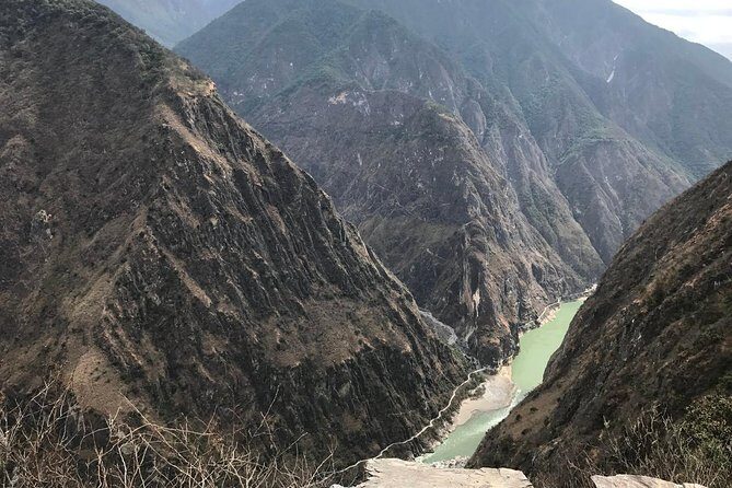 2-Days Lijiang Tiger Leaping Gorge Hiking Tour and drop off at Shangri-La area - The Itinerary Breakdown