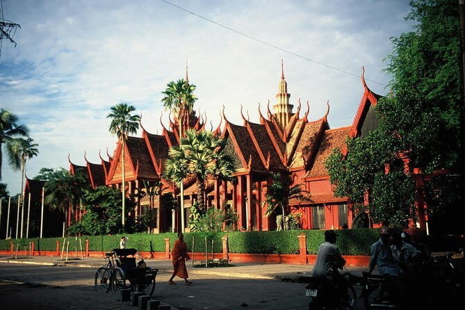 2 Days Private Guide Tour Phnom Penh Heritage - Key Points