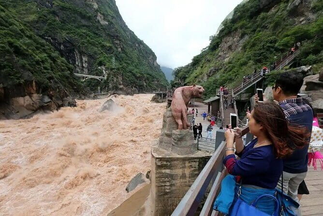 2-Days Private tour of Tiger Leaping Gorge,Shaxi and Shibaoshan from Lijiang - FAQs
