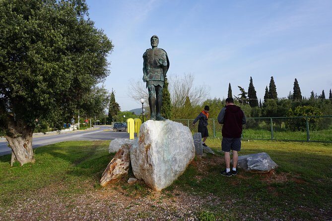 2 Days Private Tour:Persian War-Thermopylae,Marathon,Delphi,Salamis&Plateaus - The Sum Up