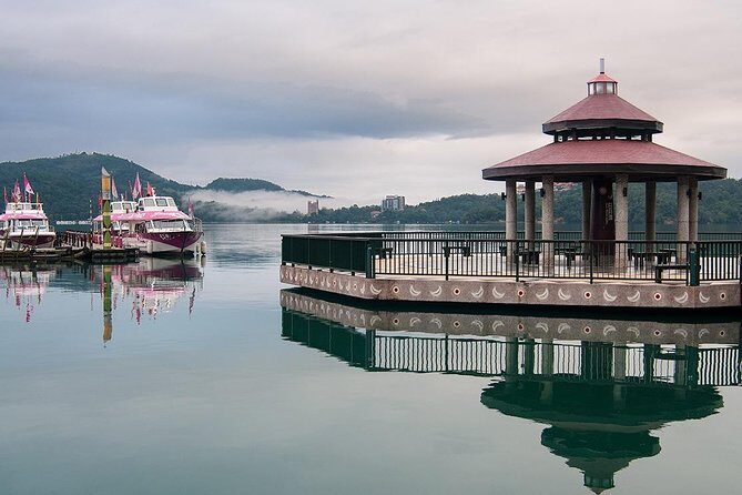 2 Days Sun Moon Lake & Lukang Historic Area Tour - Key Points
