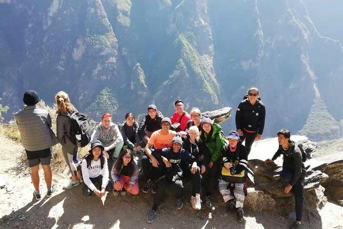 2 Days Tiger Leaping Gorge Hiking Tour by public coach - FAQs