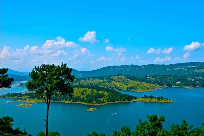 2 Days Tour in Shillong and Cherrapunjee with Hotel Room - Key Points