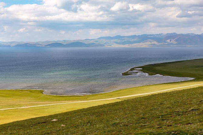 2 Days tour to Issyk Kul lake with Yurt Stay - Who Should Consider This Tour?