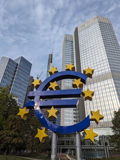 2-Hour Best of Frankfurt Walking Tour (English) - The Experience: What You Can Expect