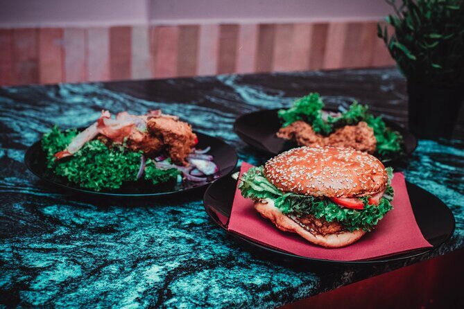 2 Hour Bottomless Brunch Experience with 3 Course Meal And Drinks - Key Points