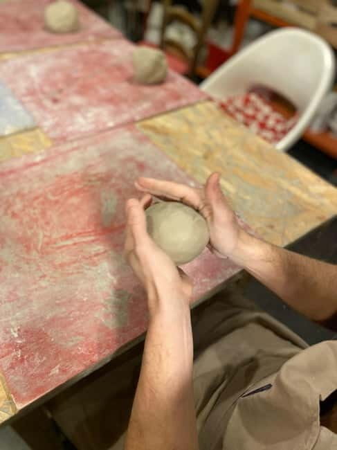 2-hour Ceramics Workshop in downtown Viterbo - Key Points