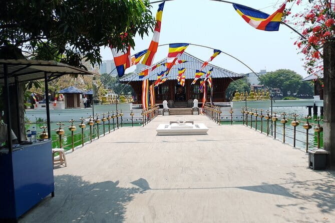 2 Hour Colombo Tuk Tuk City Morning or Evening Tour - A Deep Dive into the Tour Itinerary