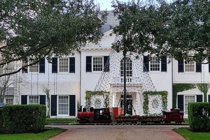 2 Hour December Holiday Lights Tour - Who Would Love This Tour?