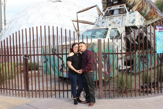 2-Hour Fremont Walking Tour with Photos and Champagne - FAQ
